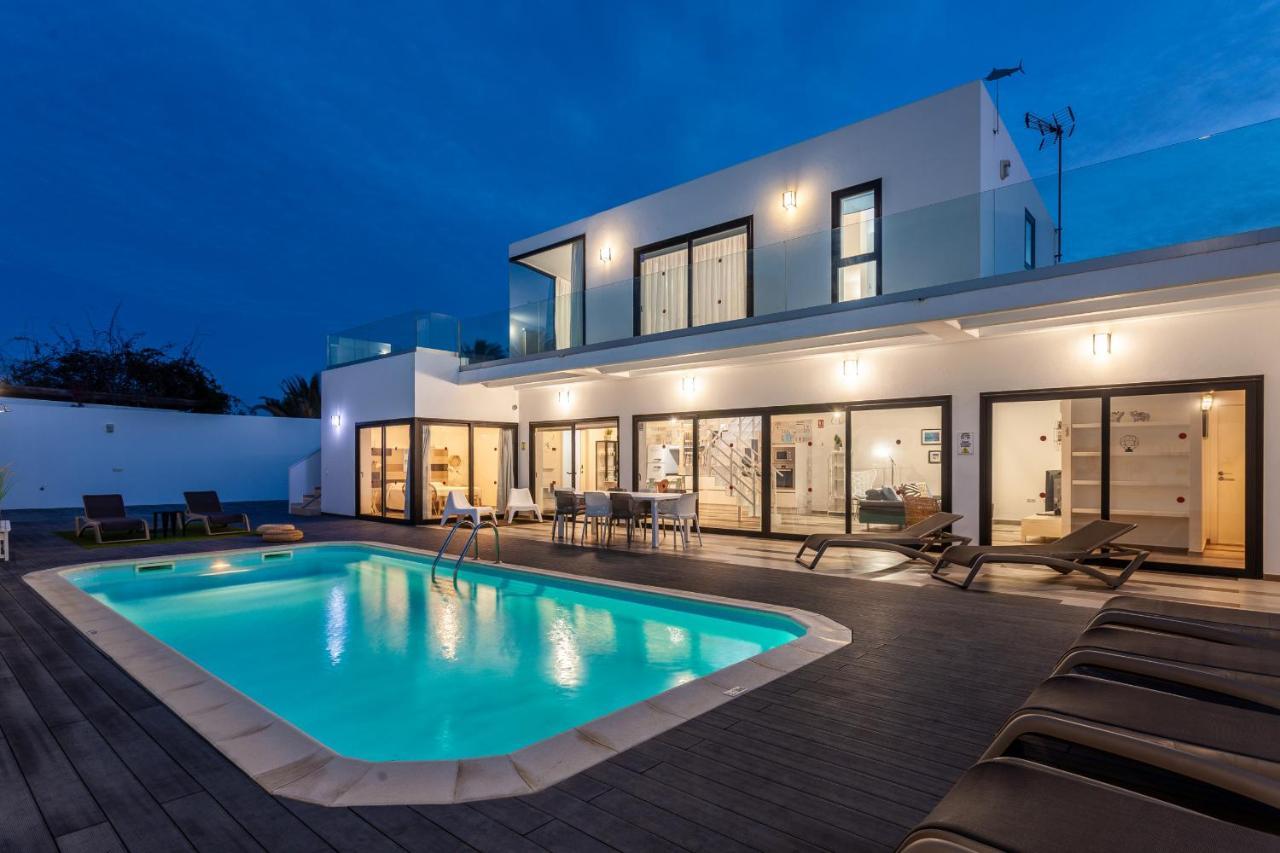 Villa Luxury Azul Private Pool And Bbq Corralejo By Holidays Home Exterior foto